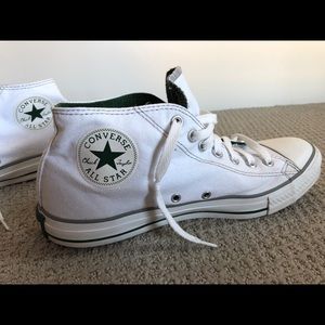 Men’s Mid-top white converse